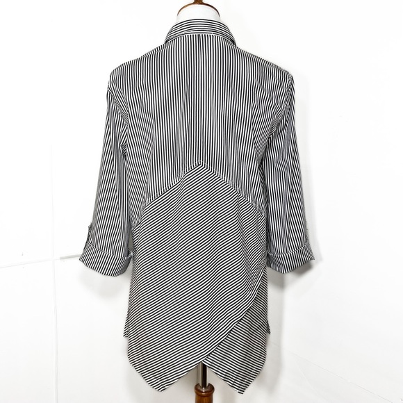 Ali Miles Black White Striped Asymmetrical Roll Tab Long Sleeve Buttondown Shirt - Picture 5 of 10